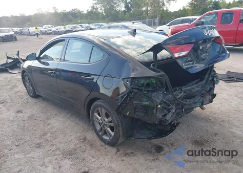 2017 Hyundai Elantra Value Edition z USA, uszkodzony, nr VIN 5NPD84LF0HH147015